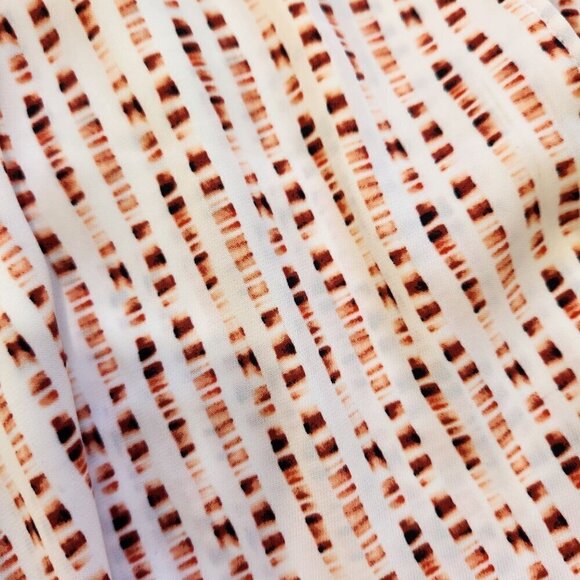 White House Black Market Drape Front Sleeveless Blouse Size 0 Red Cream Stretch - Picture 10 of 10